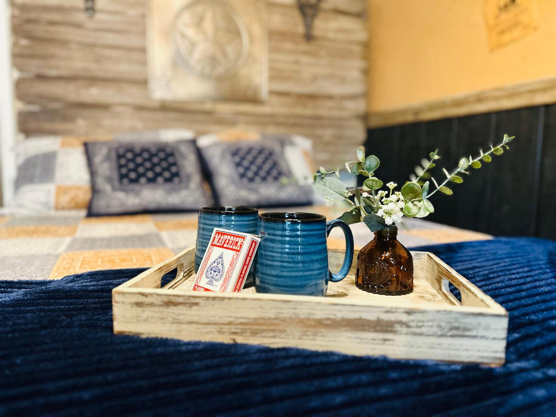 Acorn Hideaways Canton Rustic Old West Frontier Suite Exterior foto